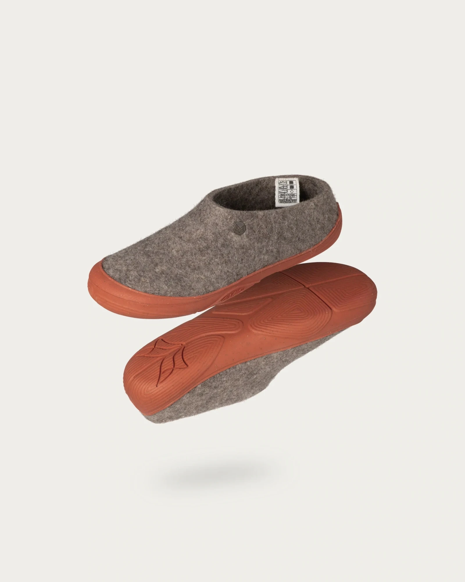 Босоногие тапочки Wildling Slinka sten — коричневый, серый, оранжевый