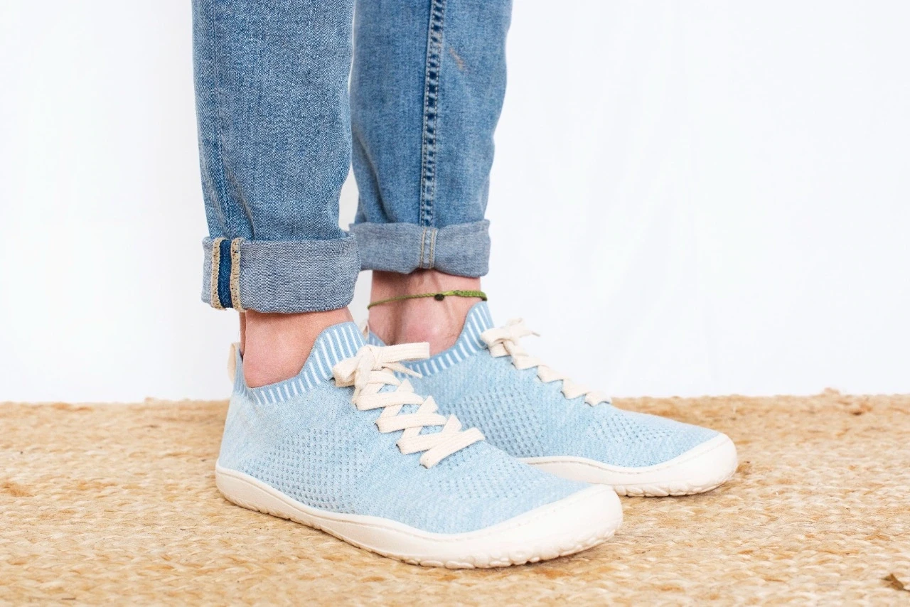 Босоногие кроссовки Sambas the bambas Essence Aura — голубые, фото 10